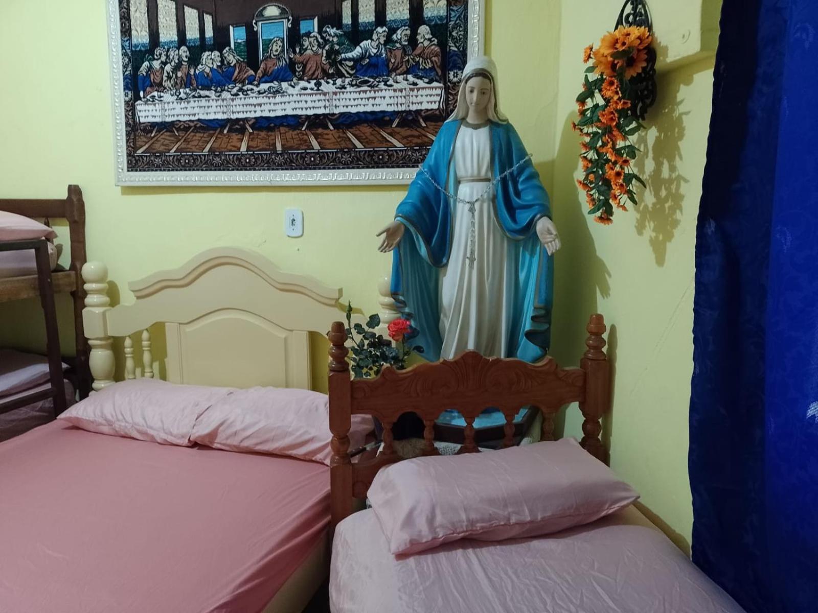 Casa Da Tia La Preco Unico Pela Casa Inteira, Cabem Ate 6 Pessoas Proximo Ao Santuario De Aparecida Villa Aparecida  Buitenkant foto